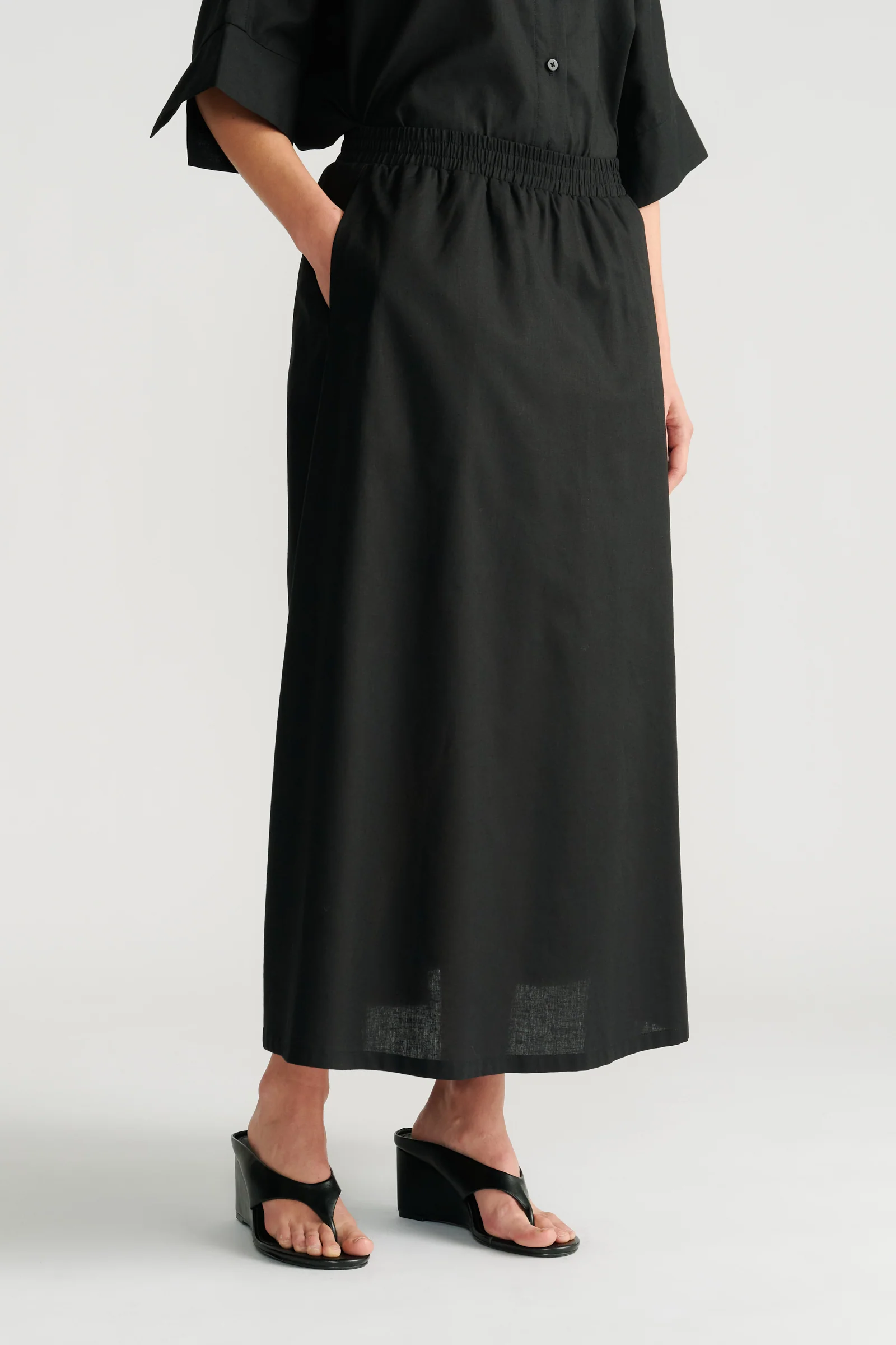 Abbey Midi Skirt - Image 2
