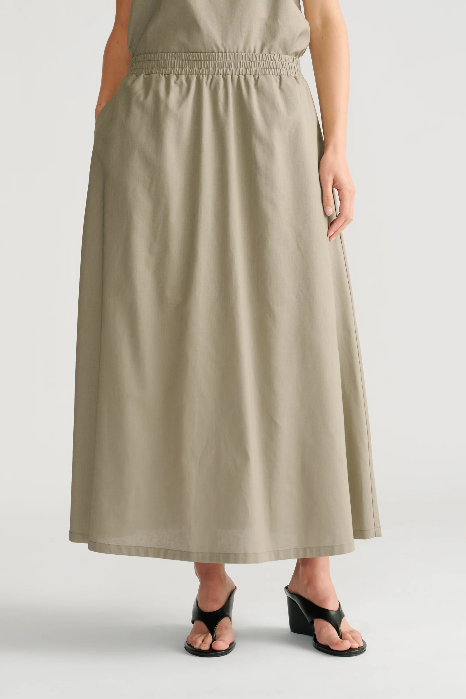 Abbey Midi Skirt - Image 2