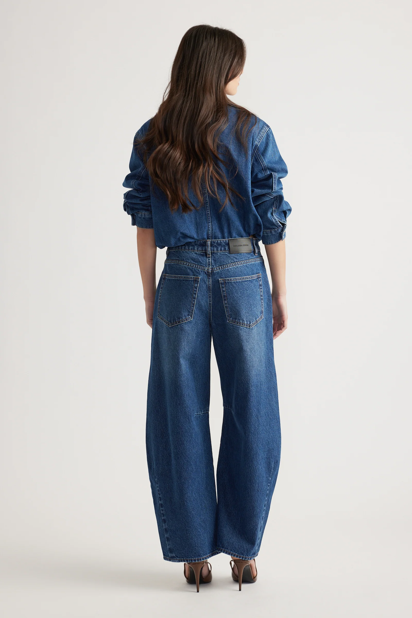 Amari Horseshoe Jeans - Image 3