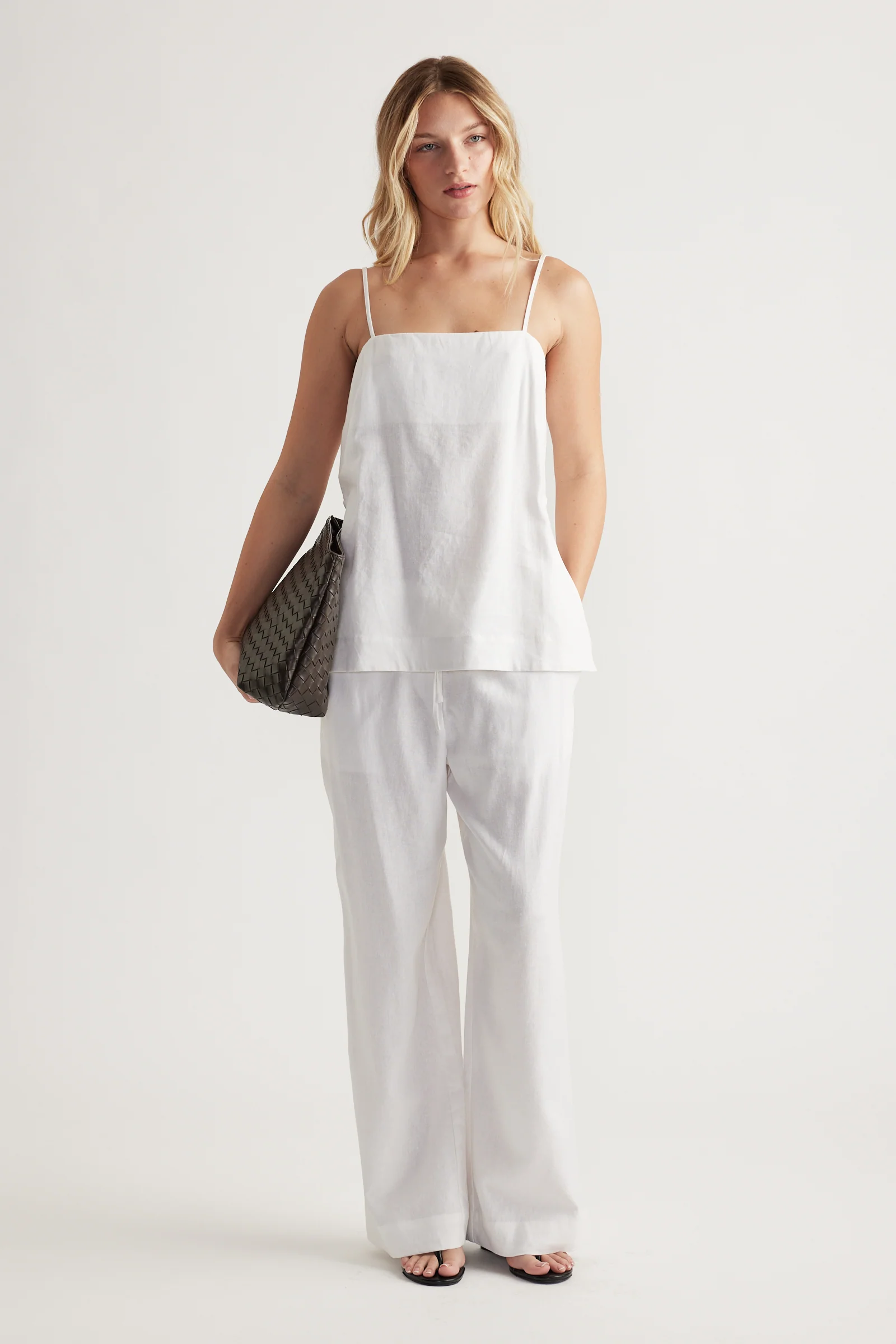Amelia Linen Blend Pant