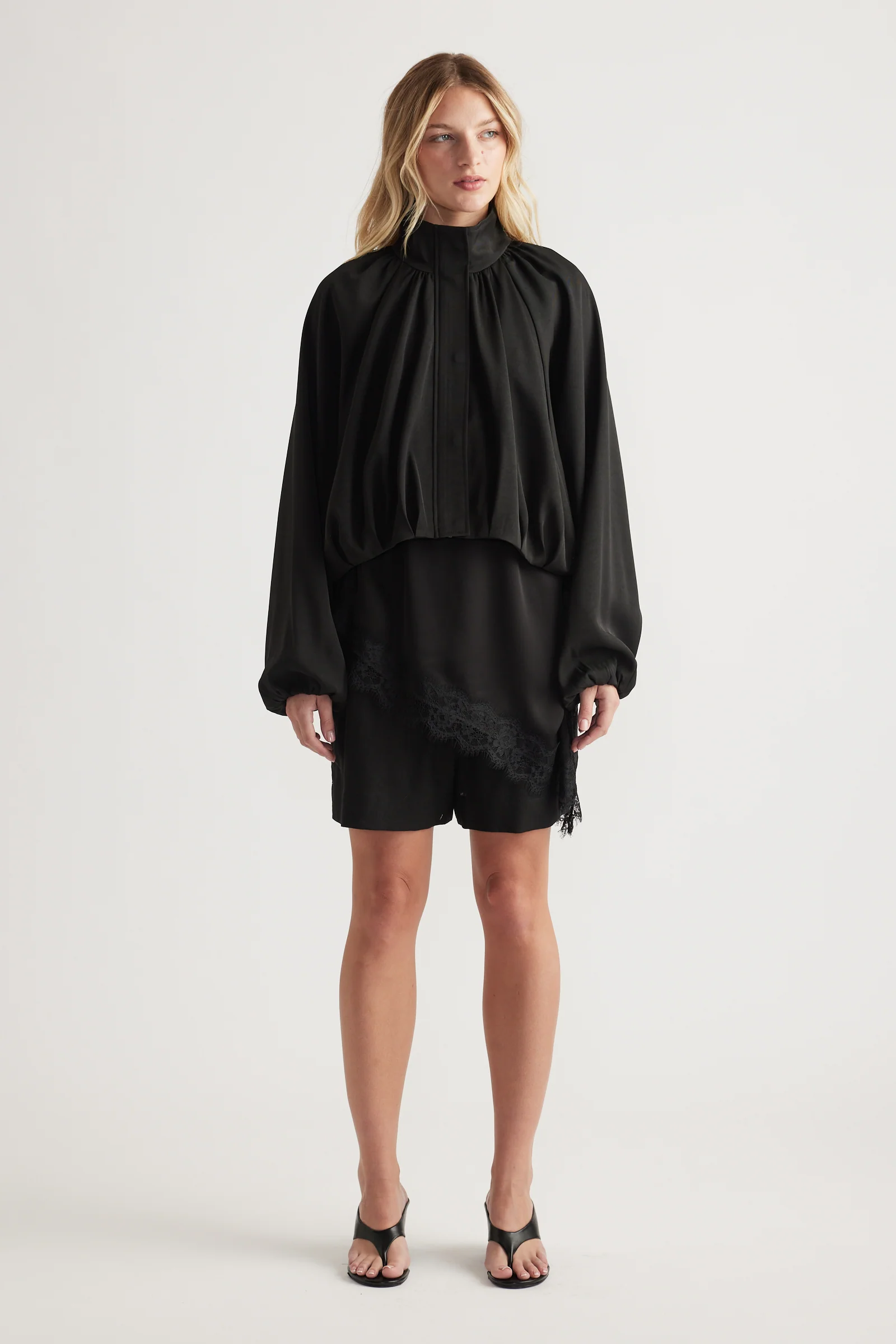 Amelia Linen Blend Short