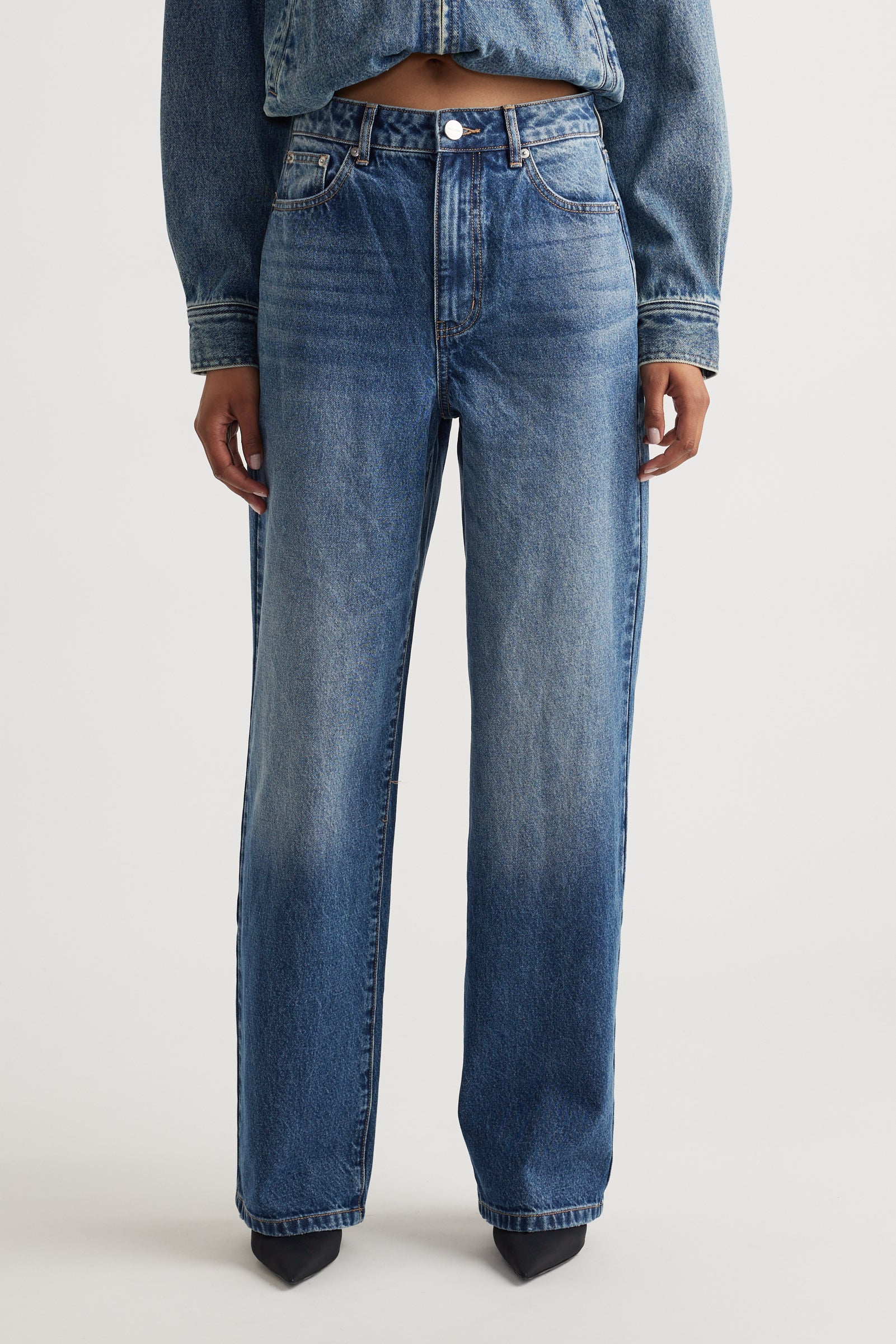 Ariana Straight Leg Jean - Image 2