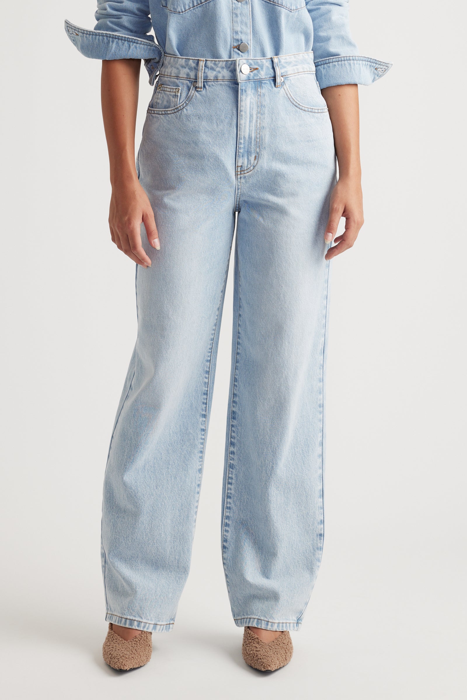 Ariana Straight Leg Jean - Image 2