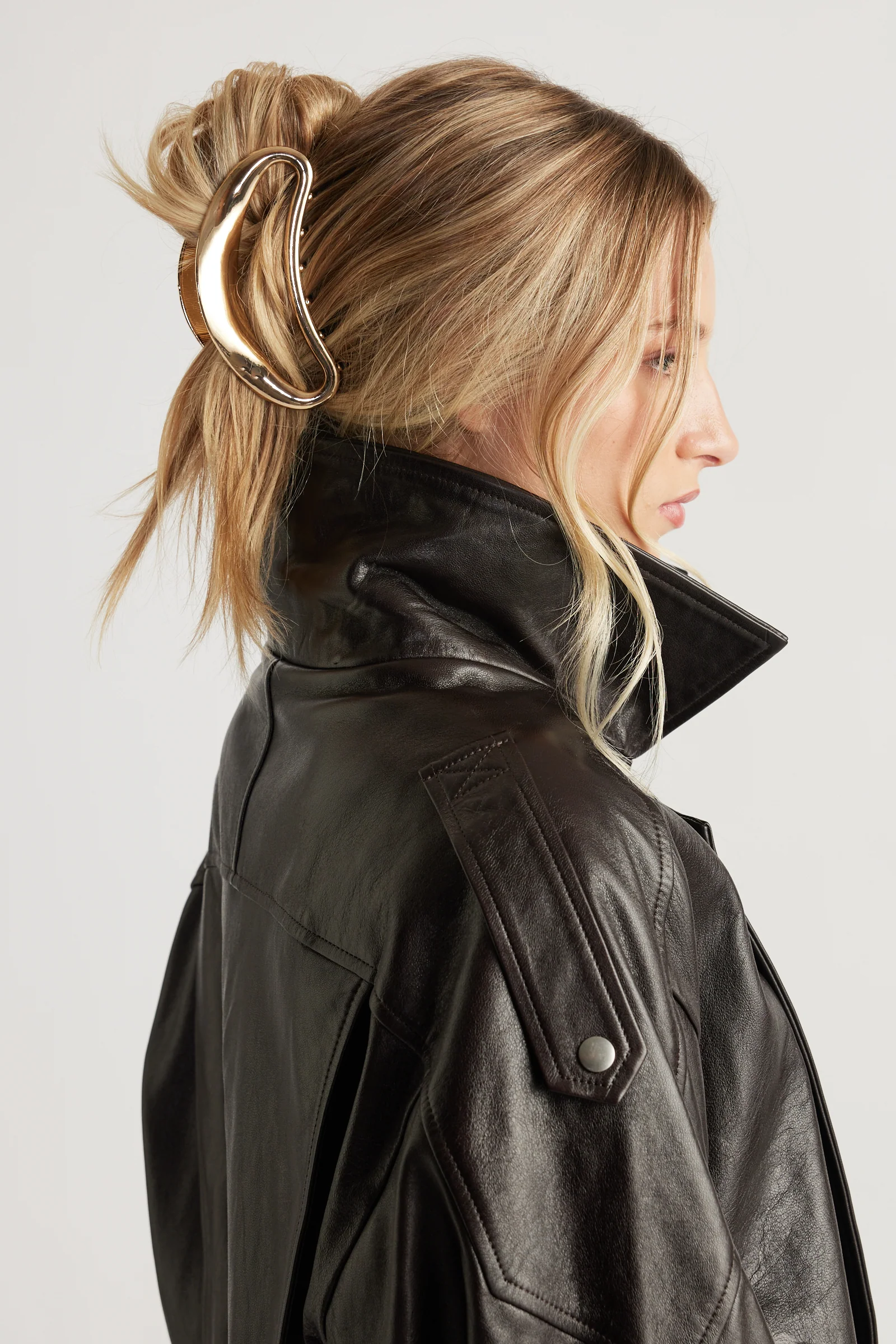 Courtney Hair Claw - Image 3