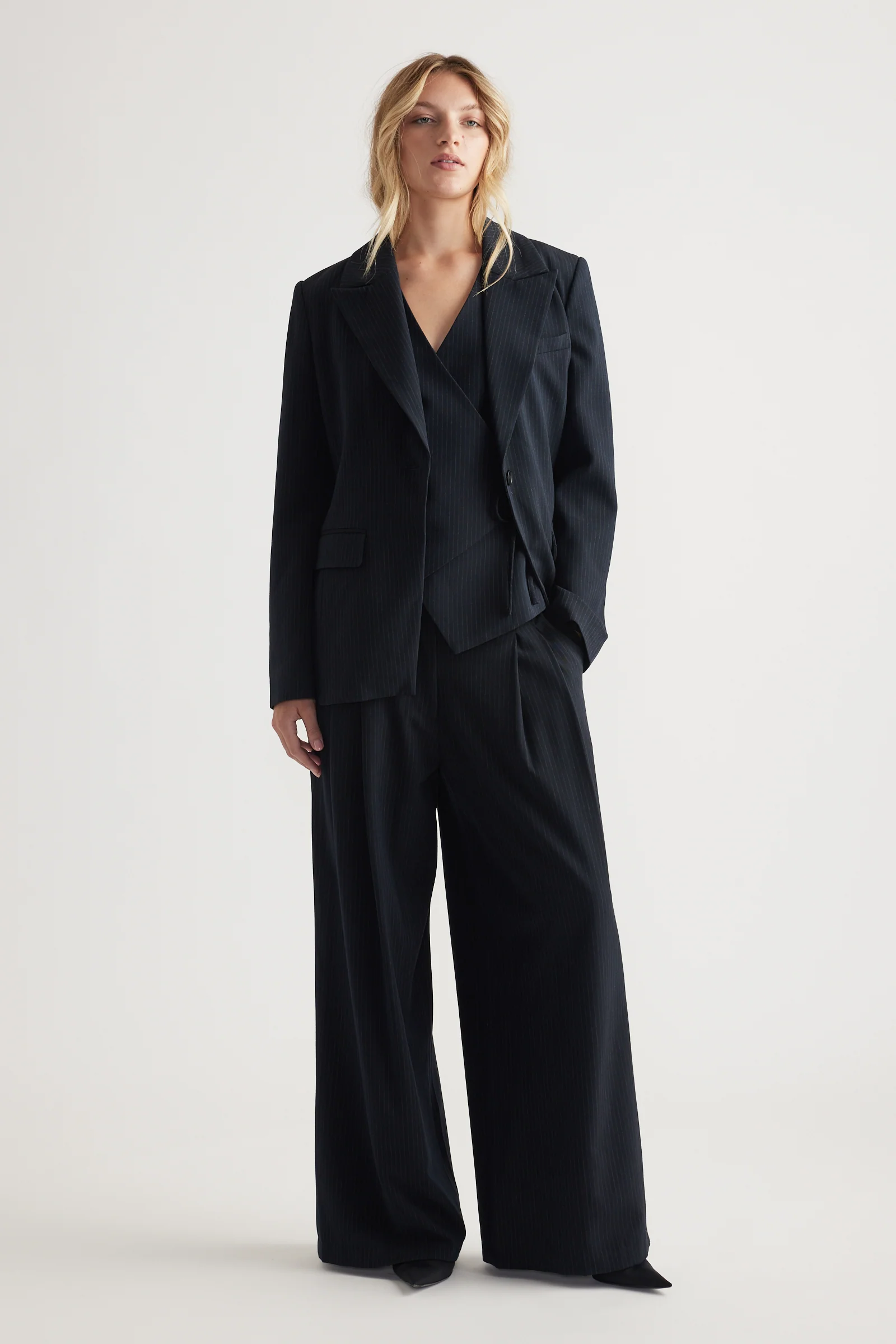 Clara Pleated Pant