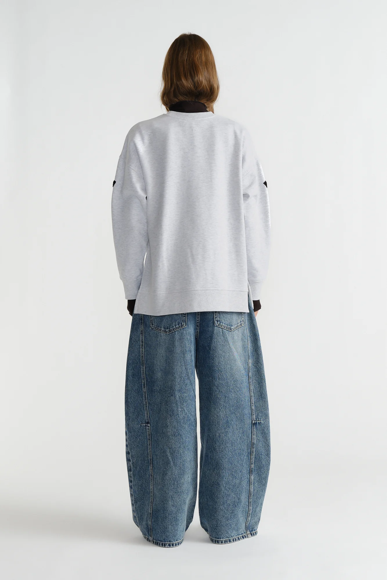 D-Luxe Boucle Logo Sweat - Image 3