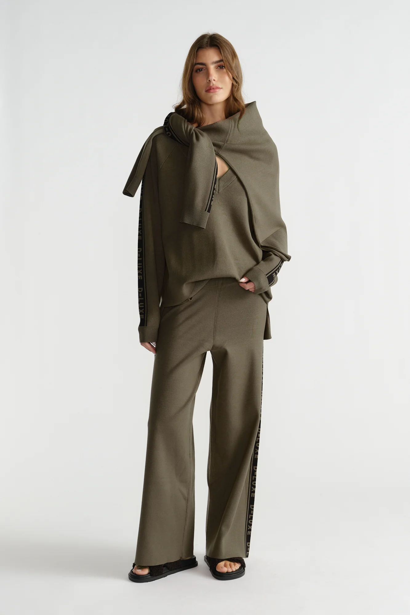 D-Luxe Logo Panel Knit Pants