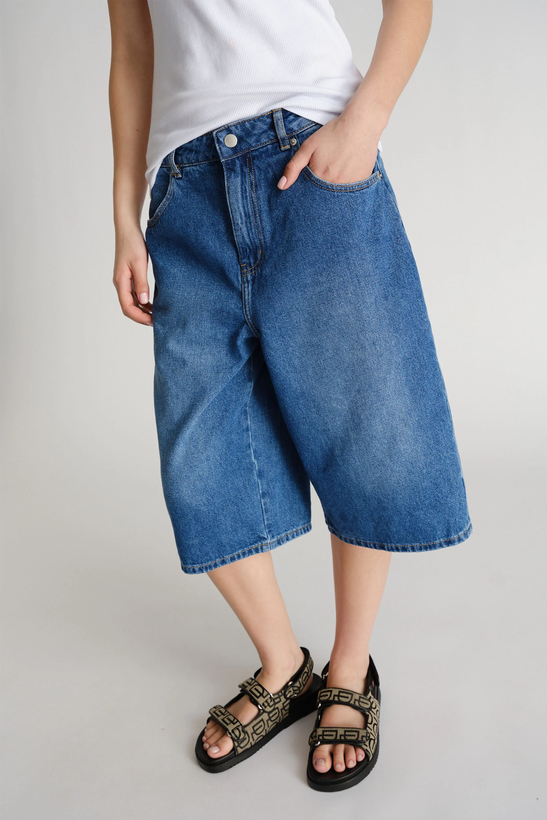 D-Luxe Longline Denim Short - Image 2