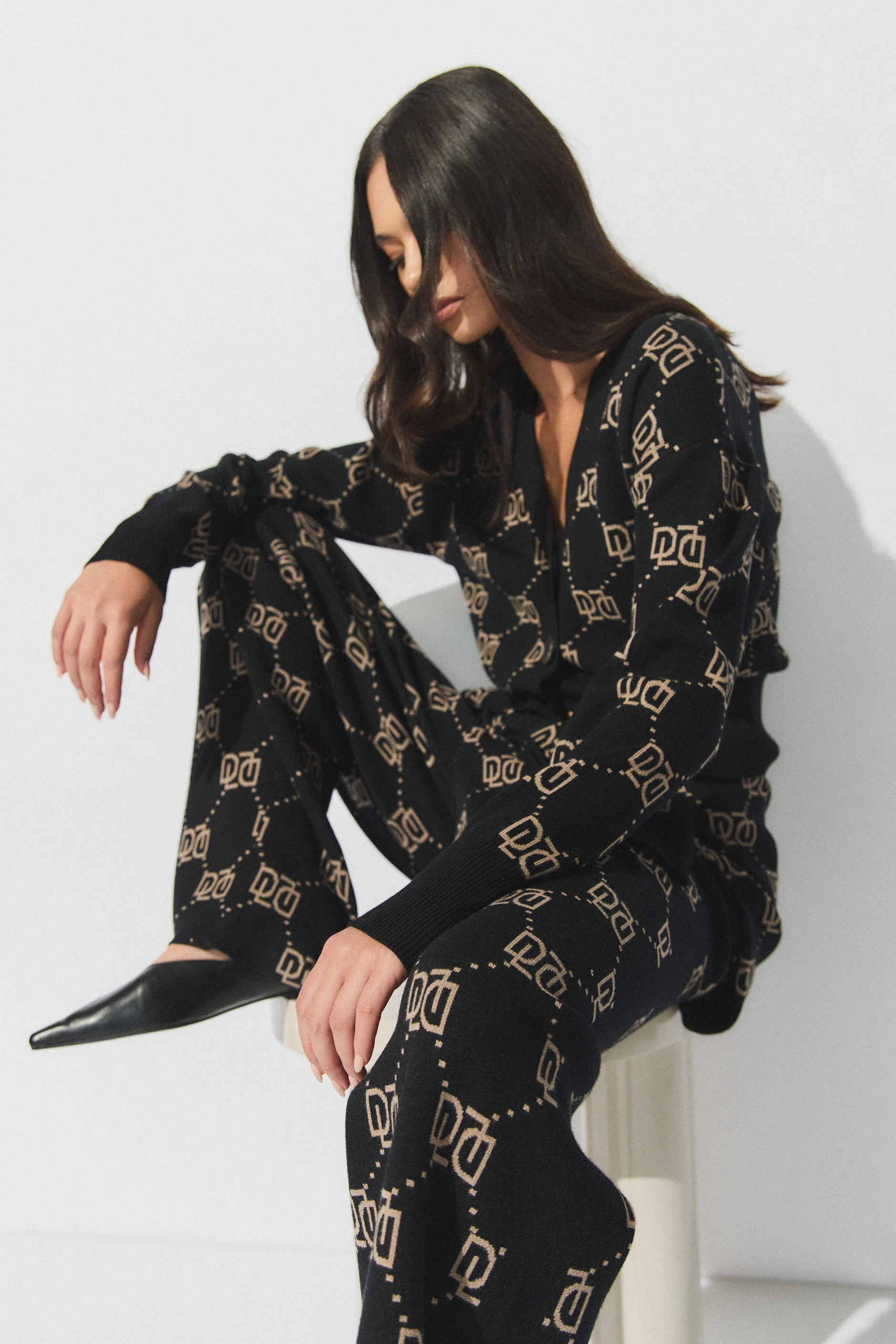 D-Luxe Monogram Cardigan - Image 4