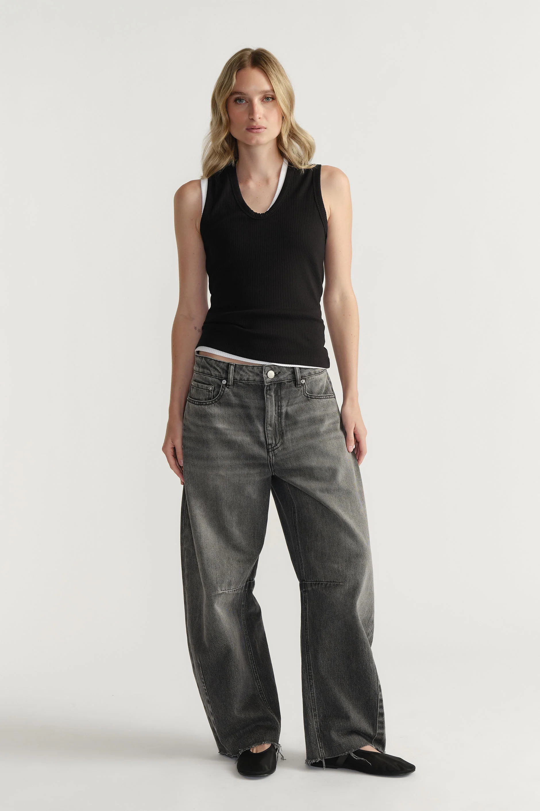 D-Luxe Ribbed Scoop Tank