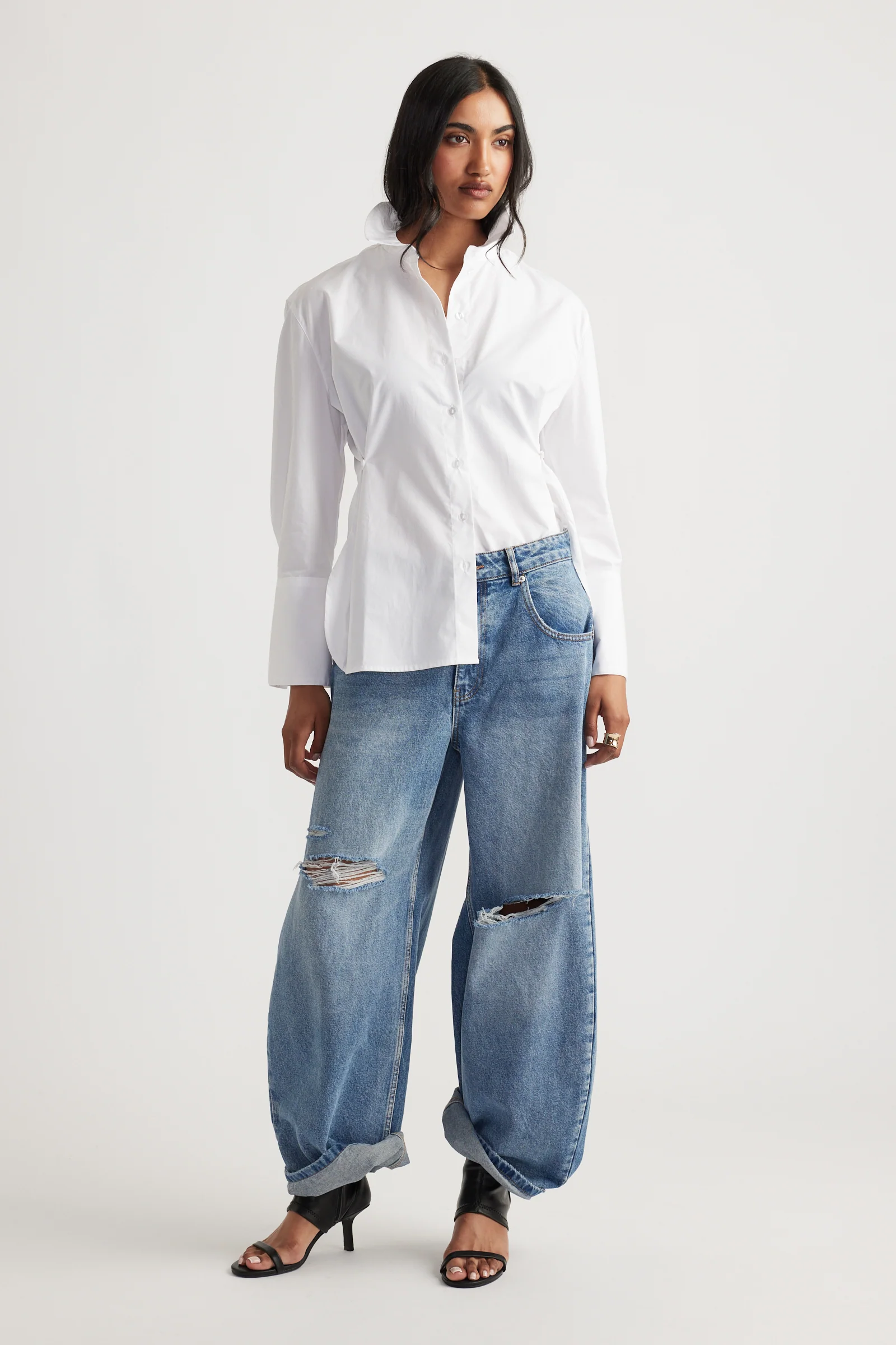 Daisy Ripped Horseshoe Jean