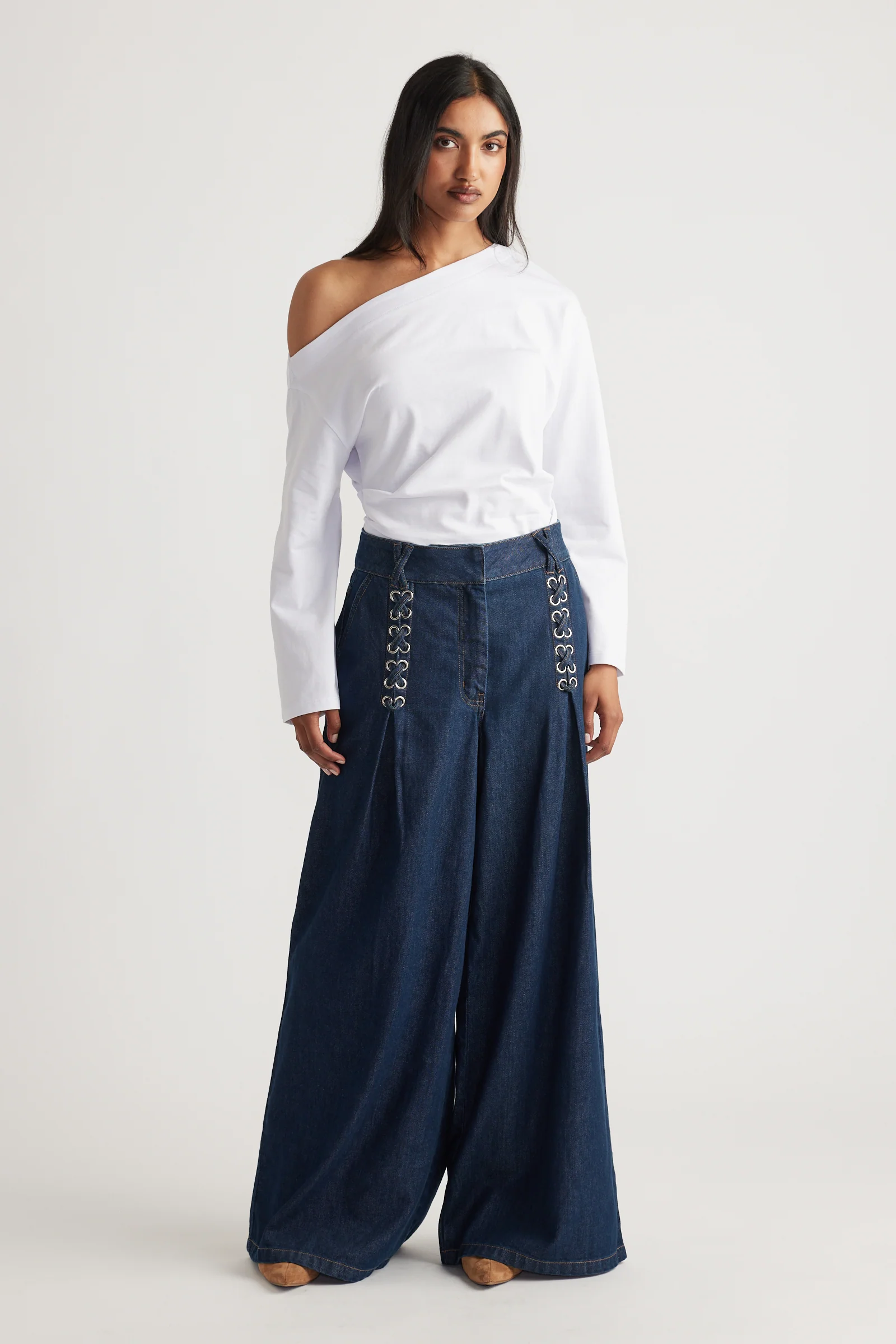 Devina High Rise Wide Jeans
