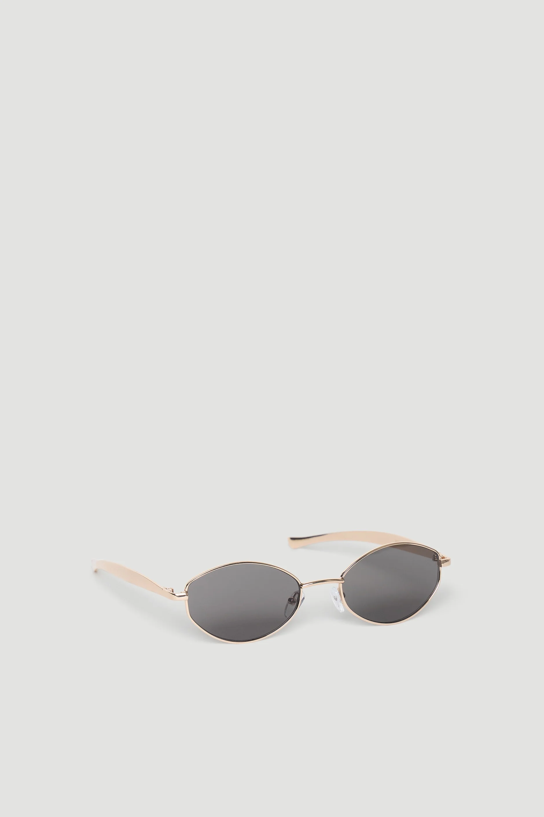 Frankie Round Metal Sunglasses - Image 2