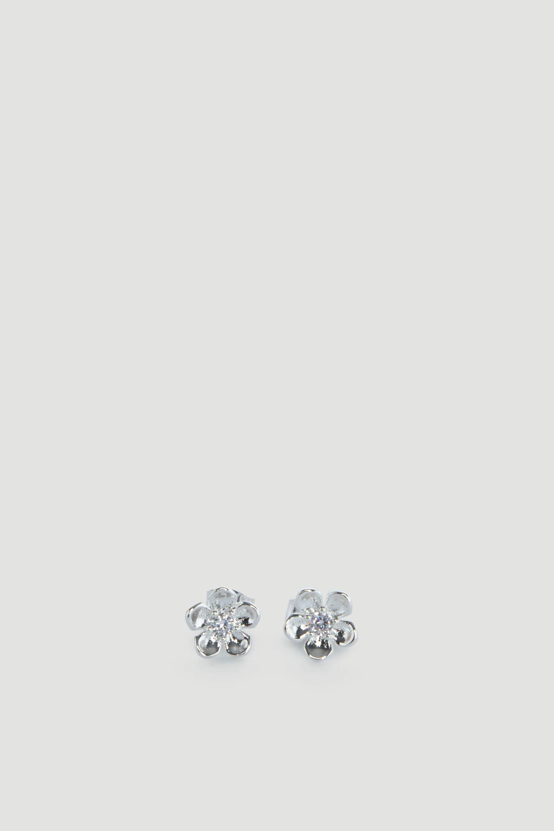 Girls 9ct Flower Stud Earrings