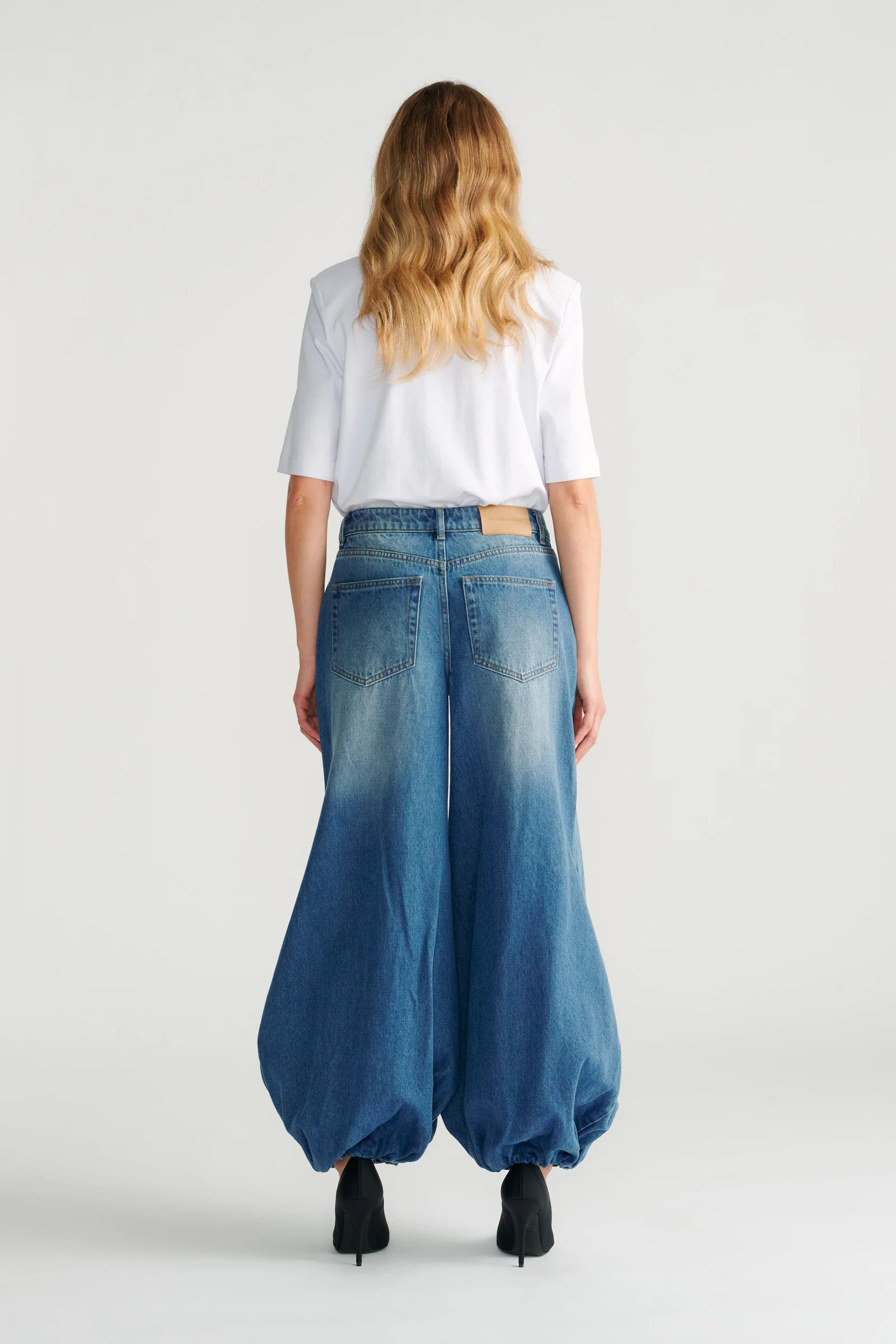 Greta High Rise Balloon Jeans - Image 3