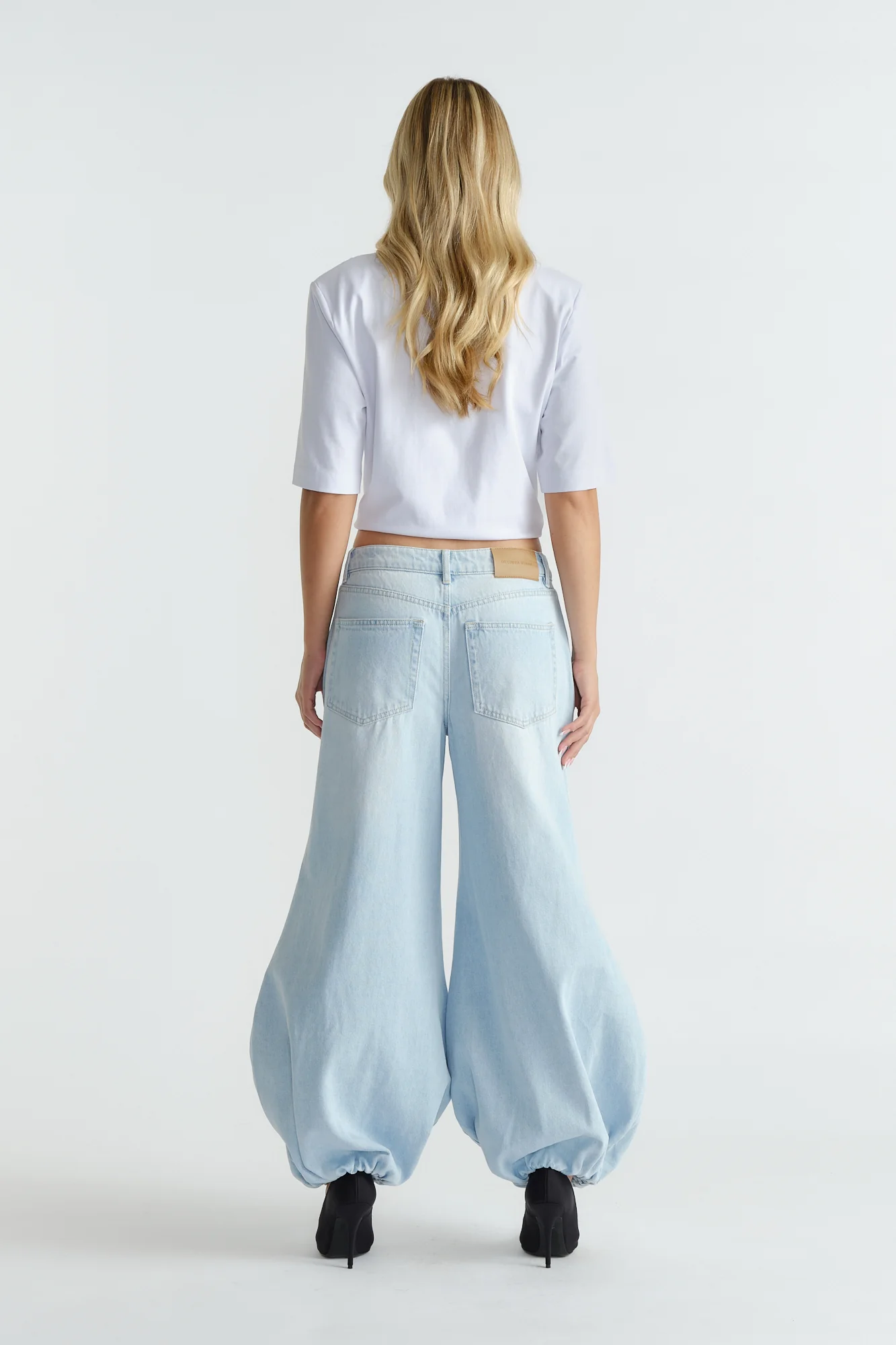 Greta High Rise Balloon Jeans - Image 3