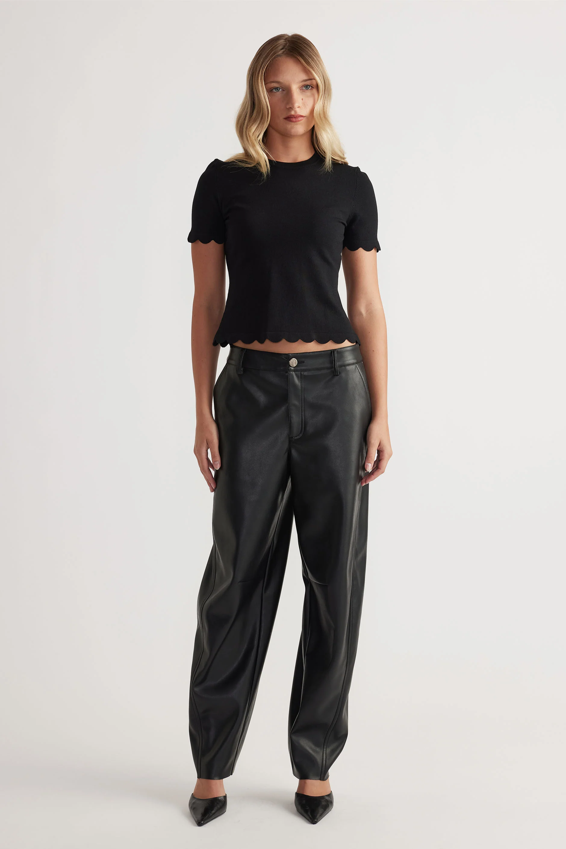 Kai Scallop Edge Tee