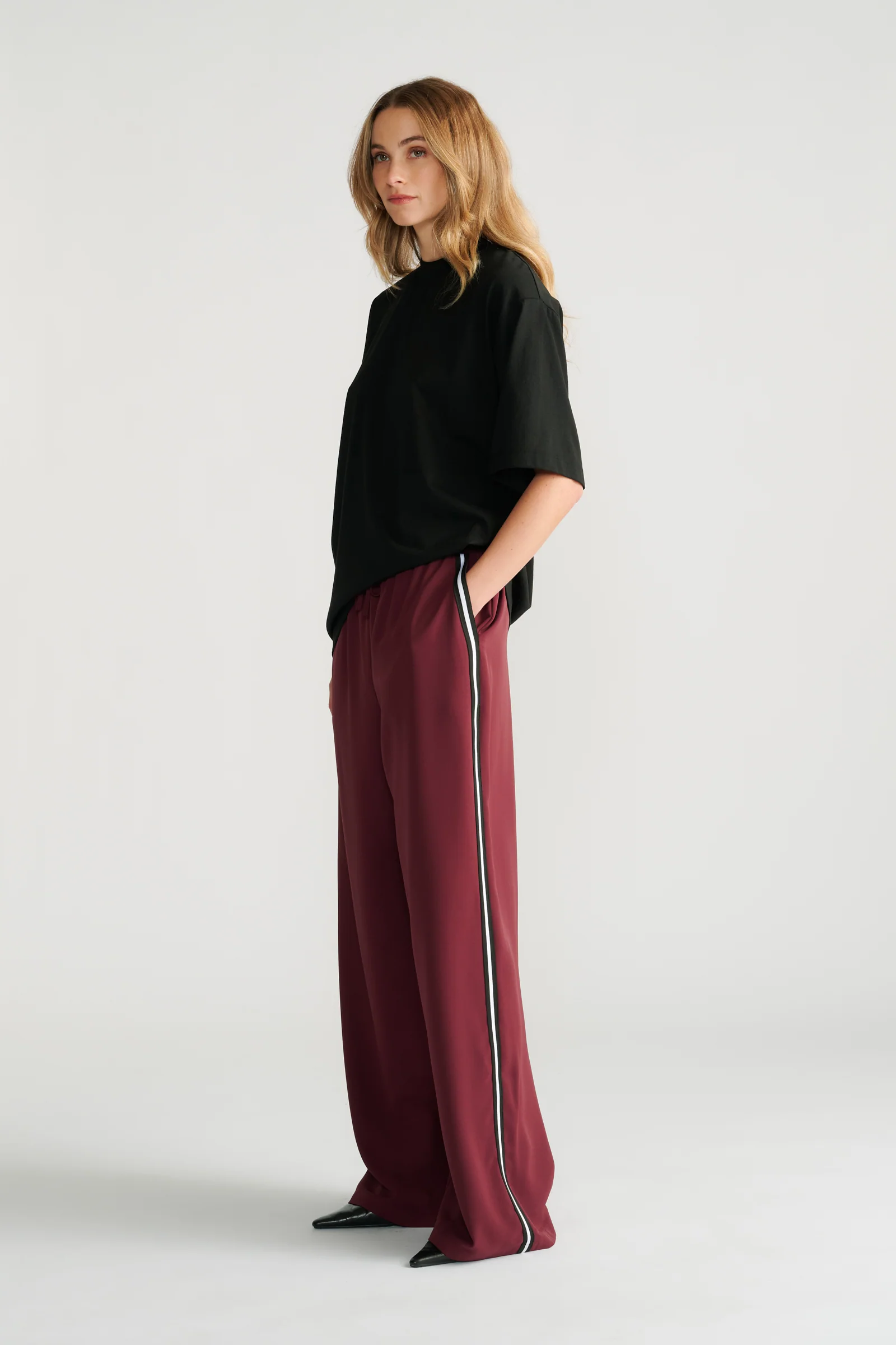 Nelly Side Stripe Twill Pant