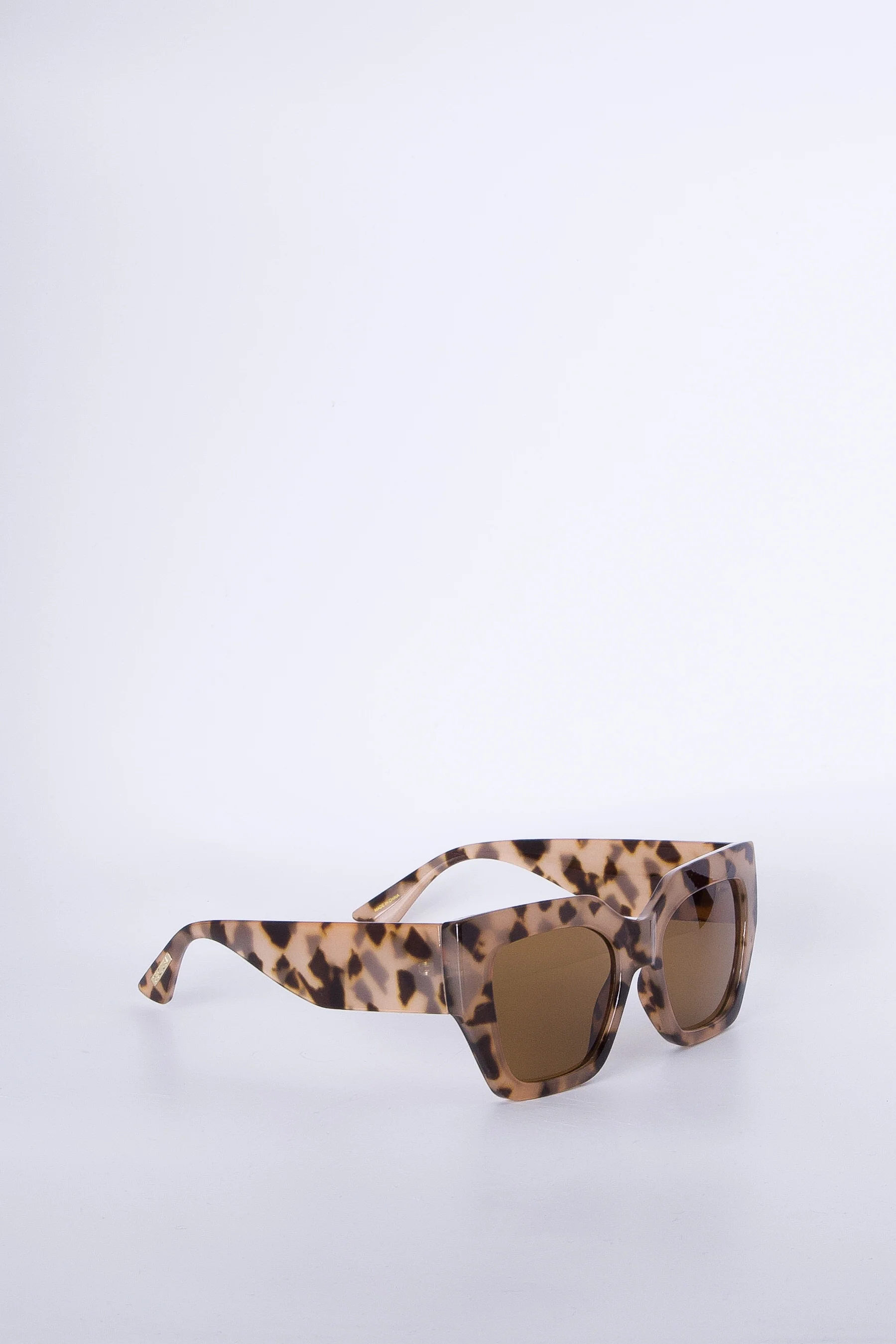 Oversized Cat Eye - Image 2