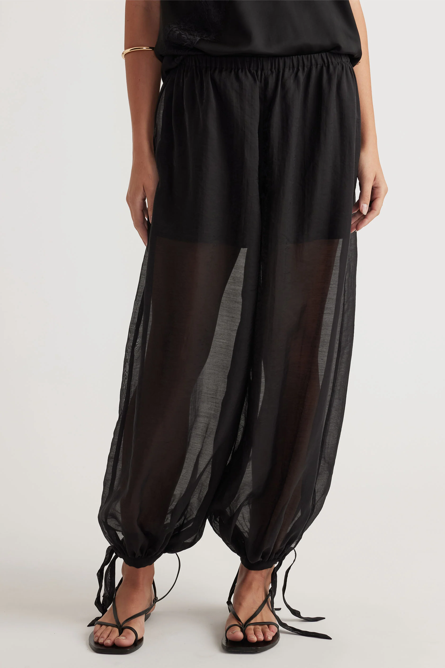 Tina Textured Balloon Pant - Image 2
