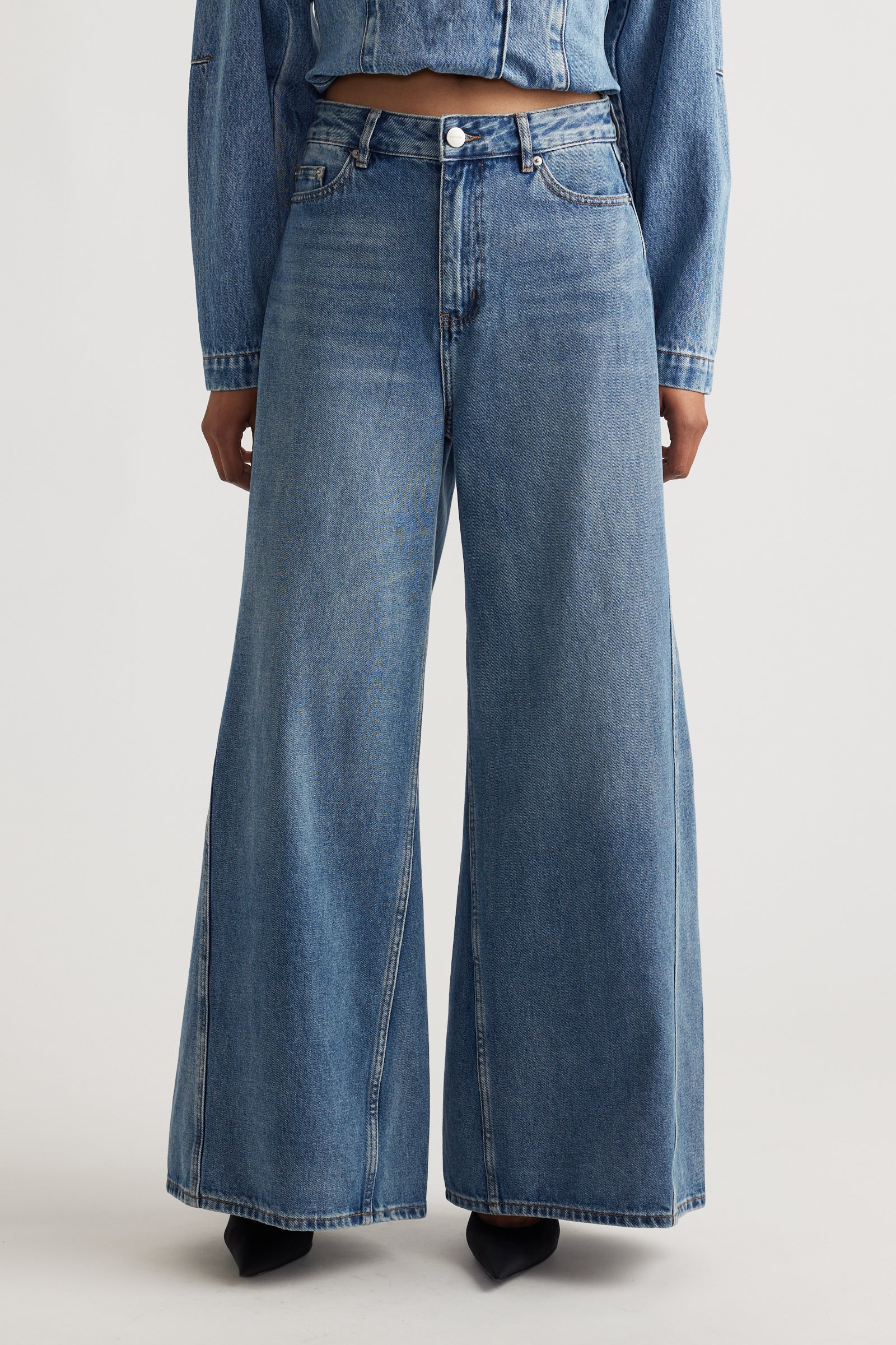 Vada High Rise Wide Jeans - Image 2