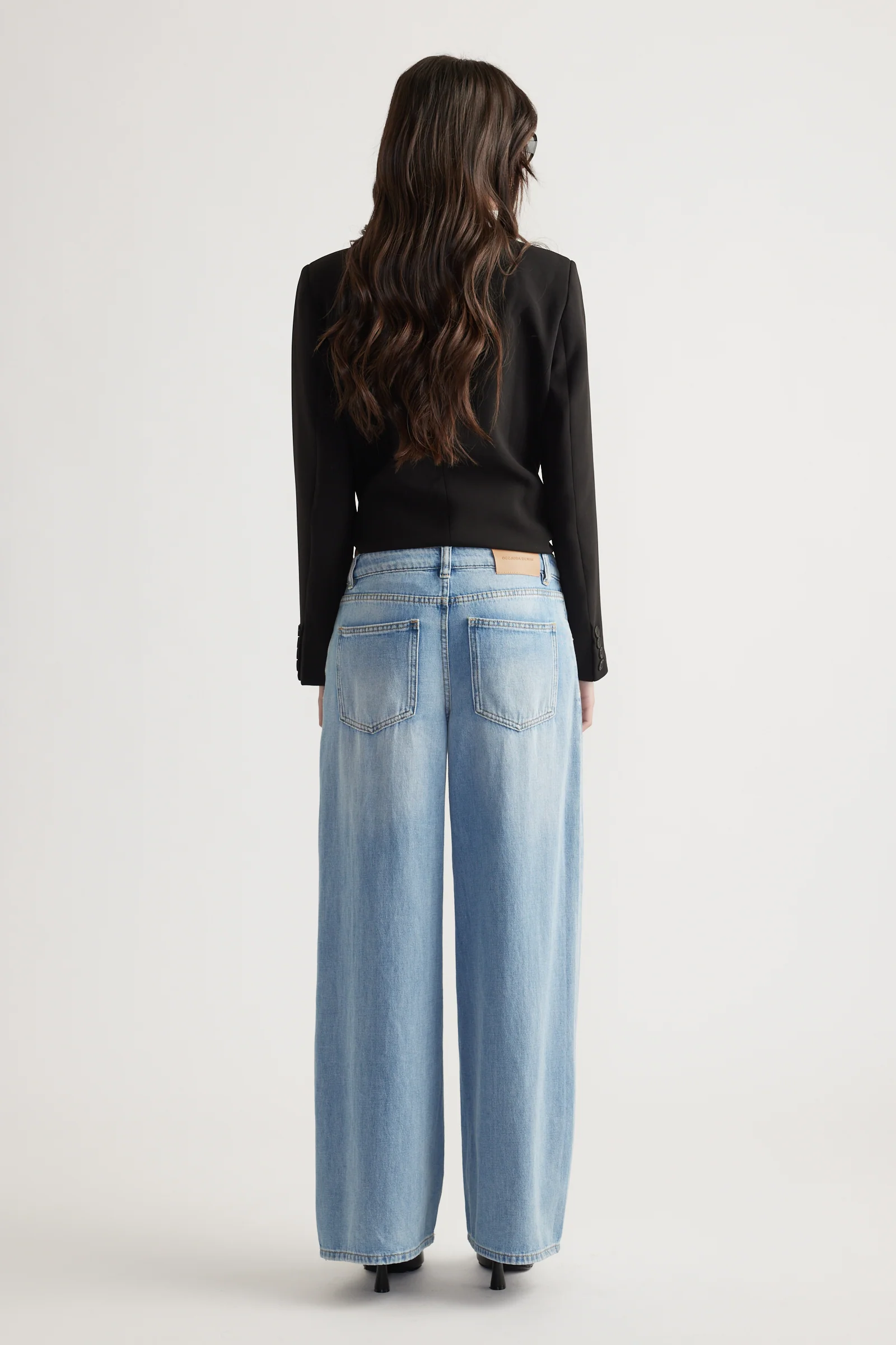 Winnie Super Wide Leg Jean - Image 3