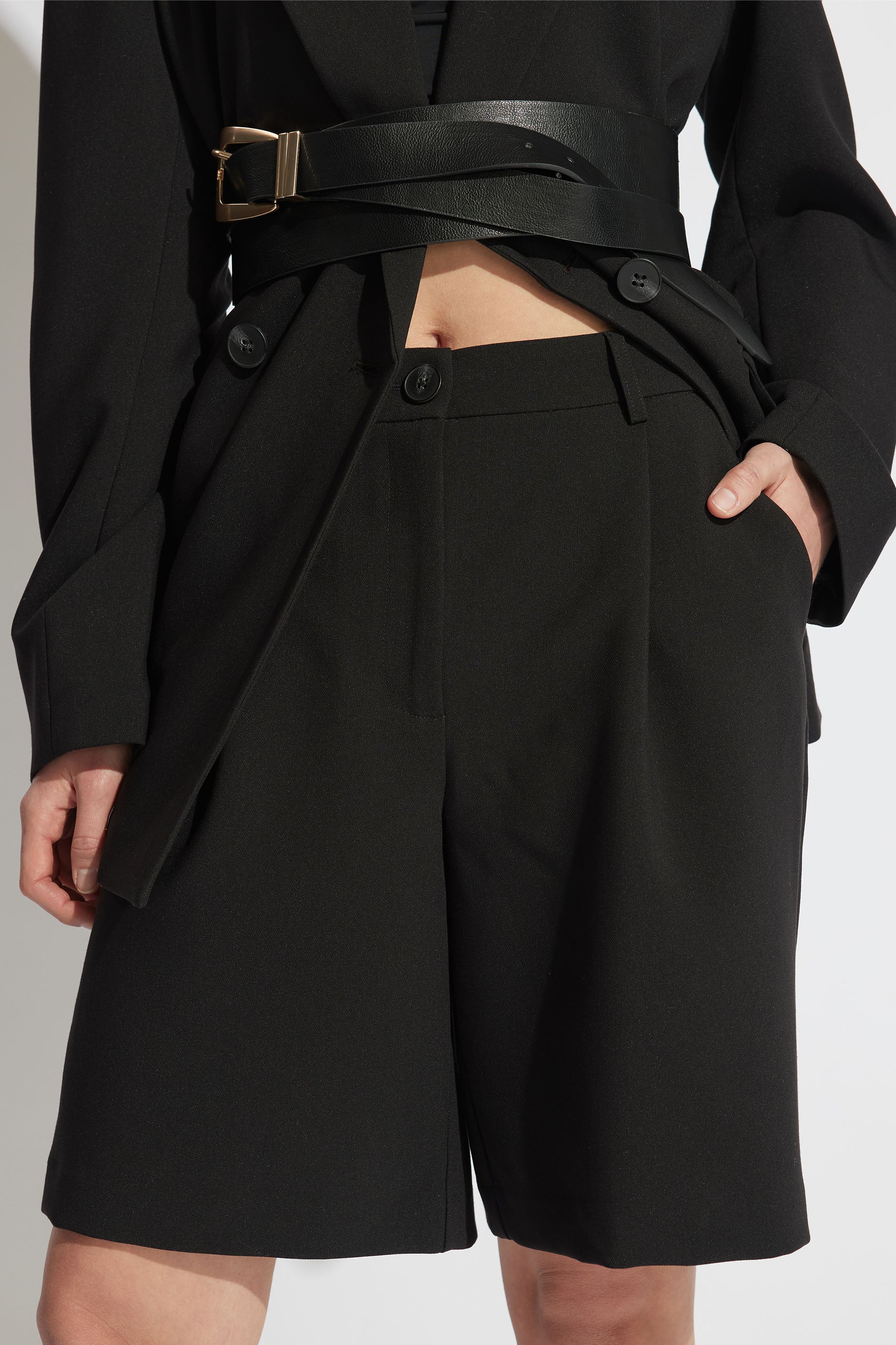 Zali Longline Short - Image 2